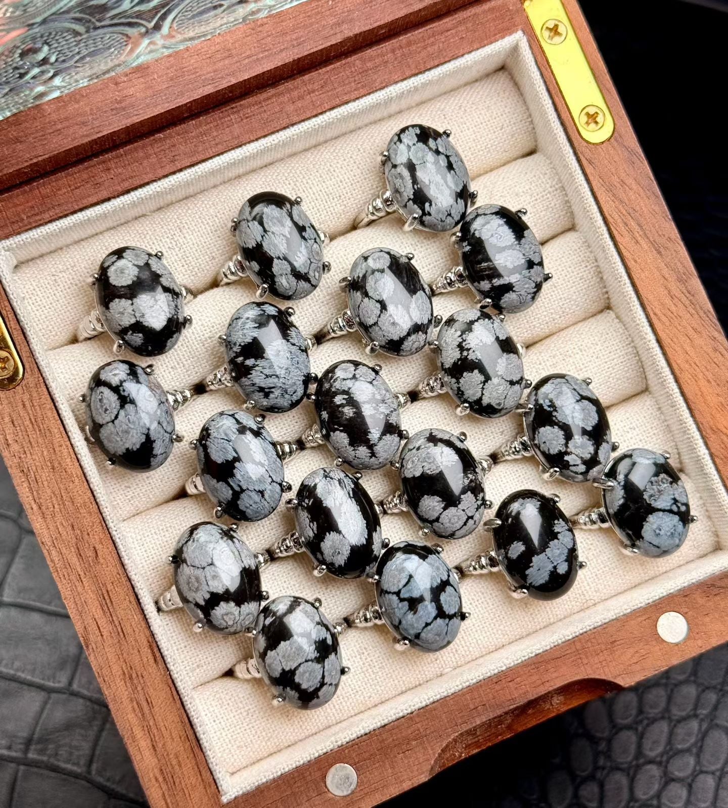 Adjustable Cooper Silver Plated Crystal Ring Crystal Healing Bulk Wholesale