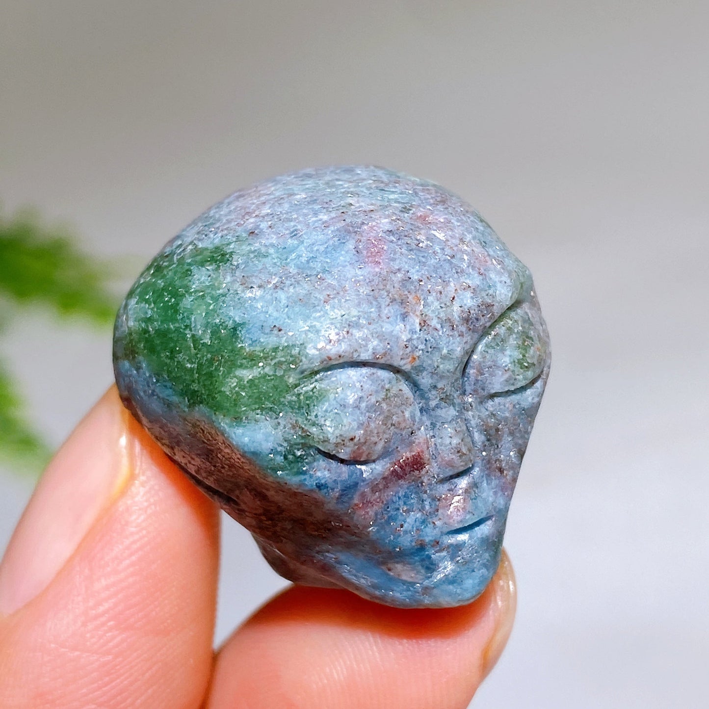 1.0" Crystal Alien Skull Carving for Halloween Wholesale