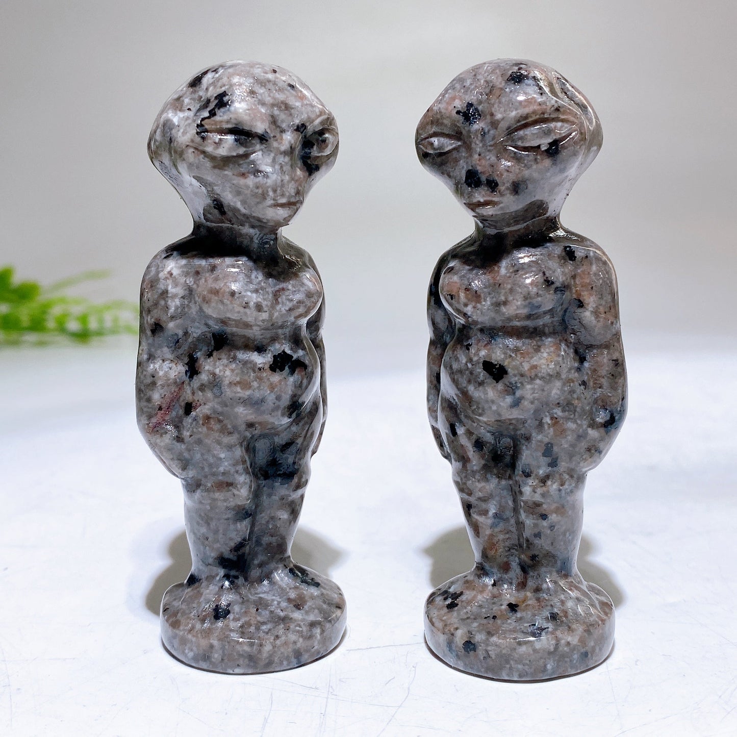 3.2" UV Reactive Yooperlite Alien Carving Wholesale