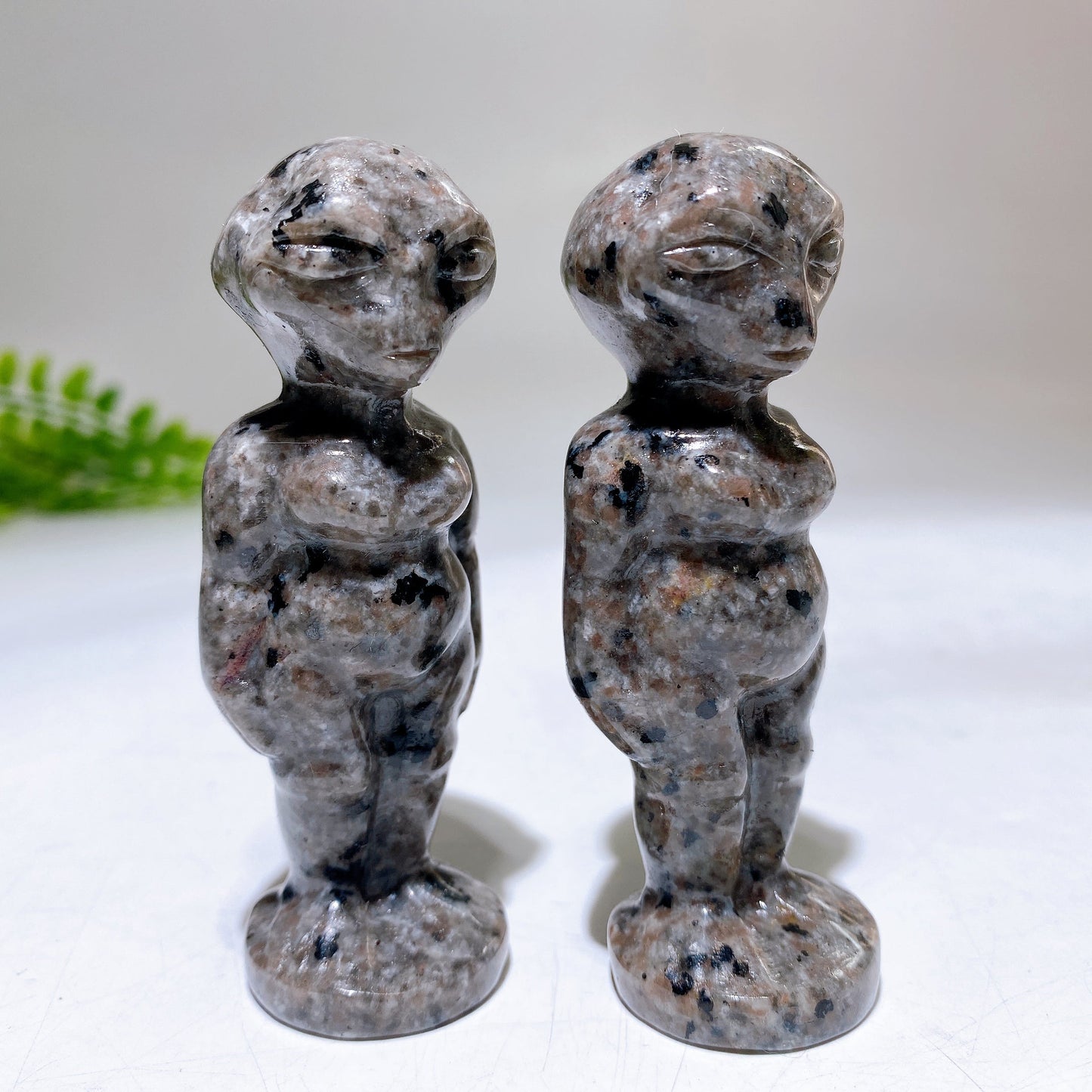 3.2" UV Reactive Yooperlite Alien Carving Wholesale