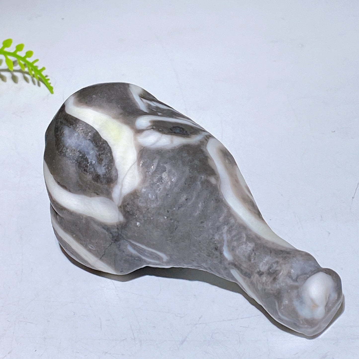 Natural Yellow Jade Shell Stone Chicken Leg Carving Wholesale