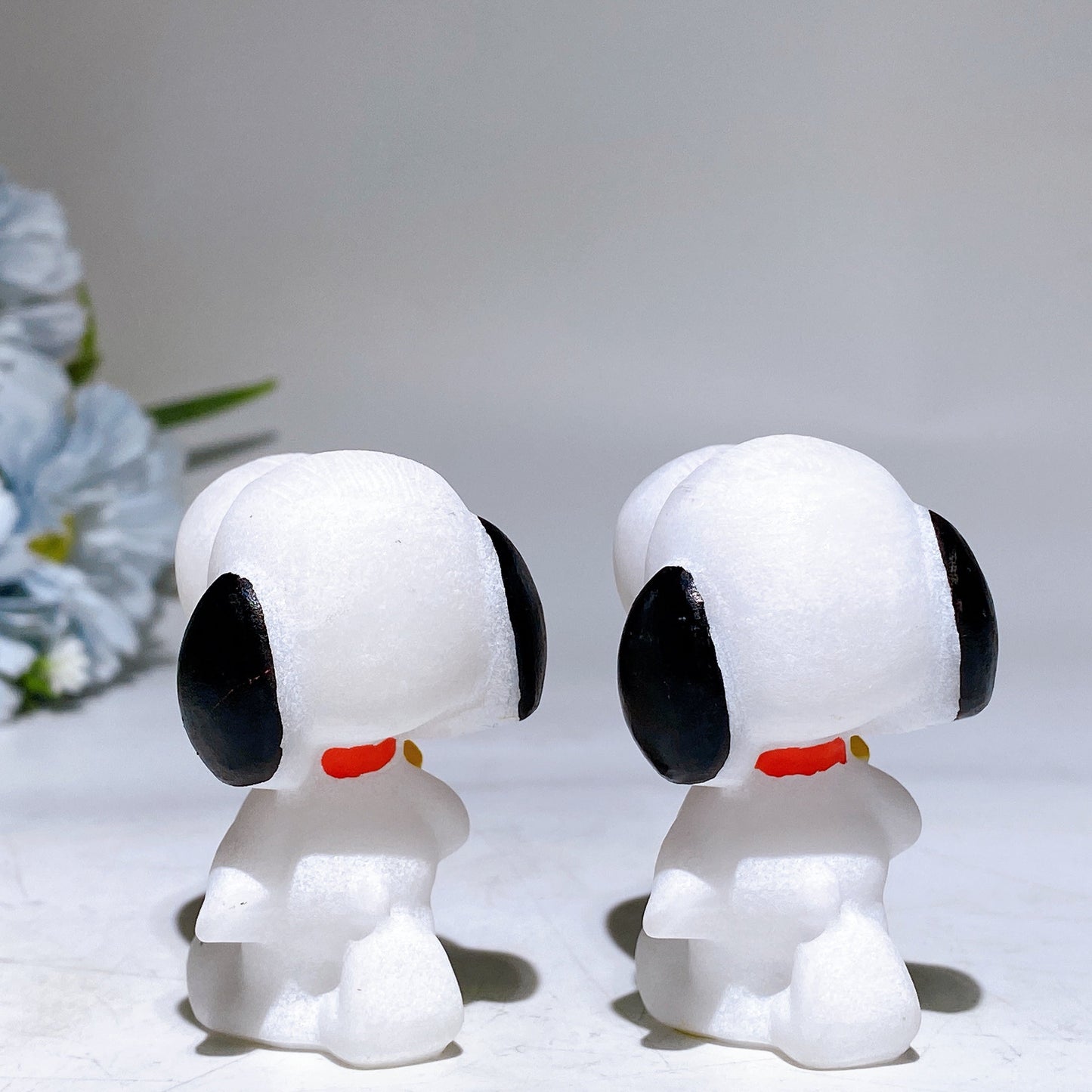 2.4“ White Jade Snoopy Carving with Printing Crystal Healing Bulk Wholesale