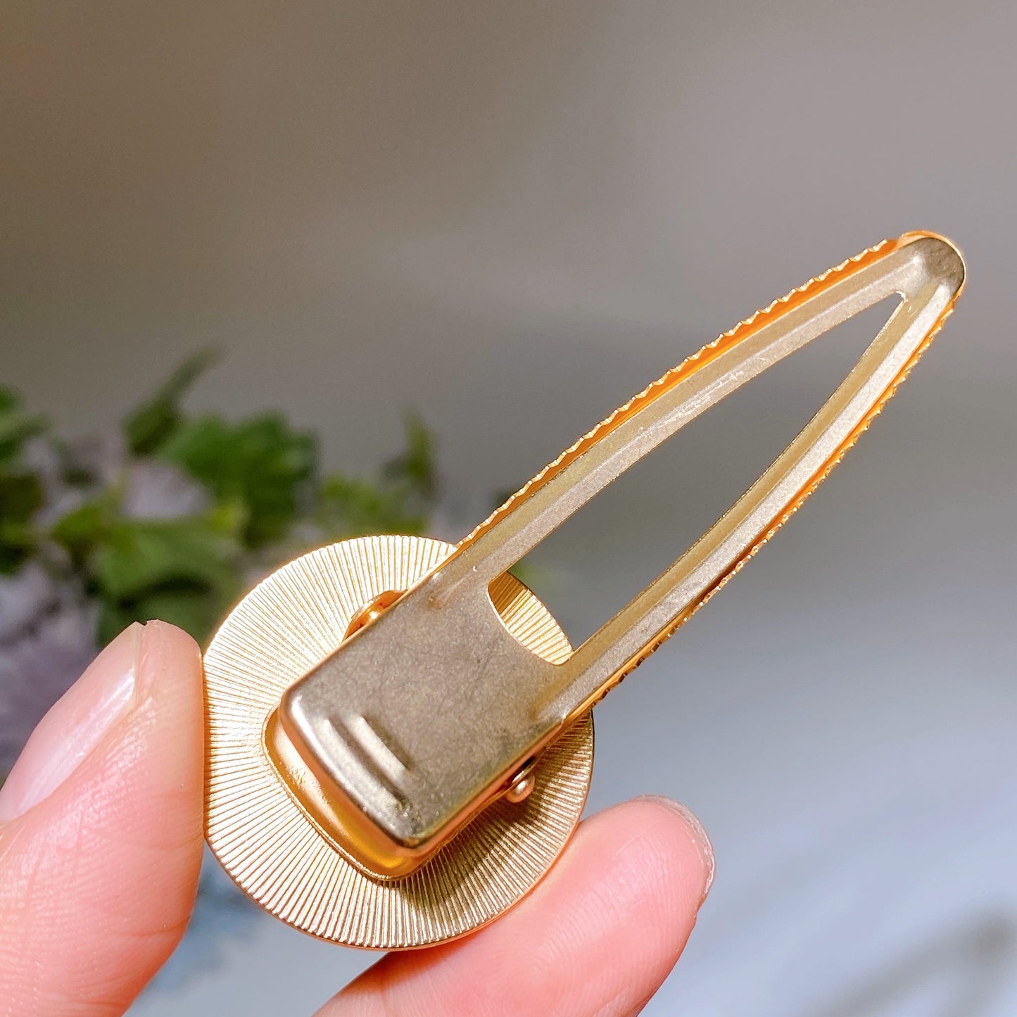 Crystal Chips Round Moon Star Heart Shape Hairpin Crystal Healing Bulk Wholesale