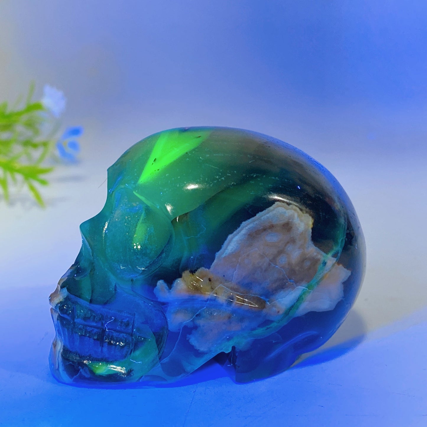 2.2"-2.4" UV Reactive Volcanic Agate Skull Carving Crystal Healing Bulk Wholesale