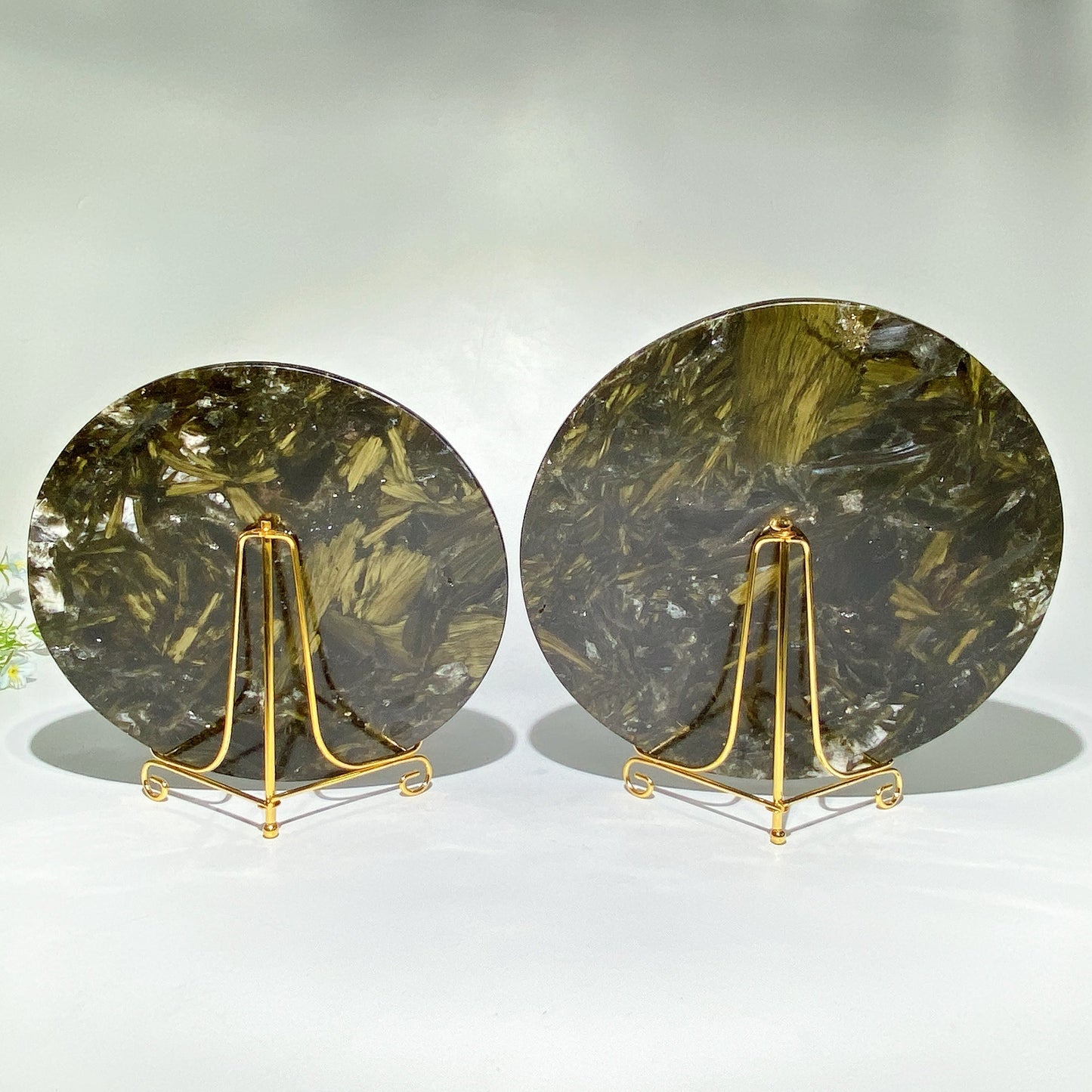 16.5cm-20cm Green Mica Round Slab with Stand Bulk Wholesale