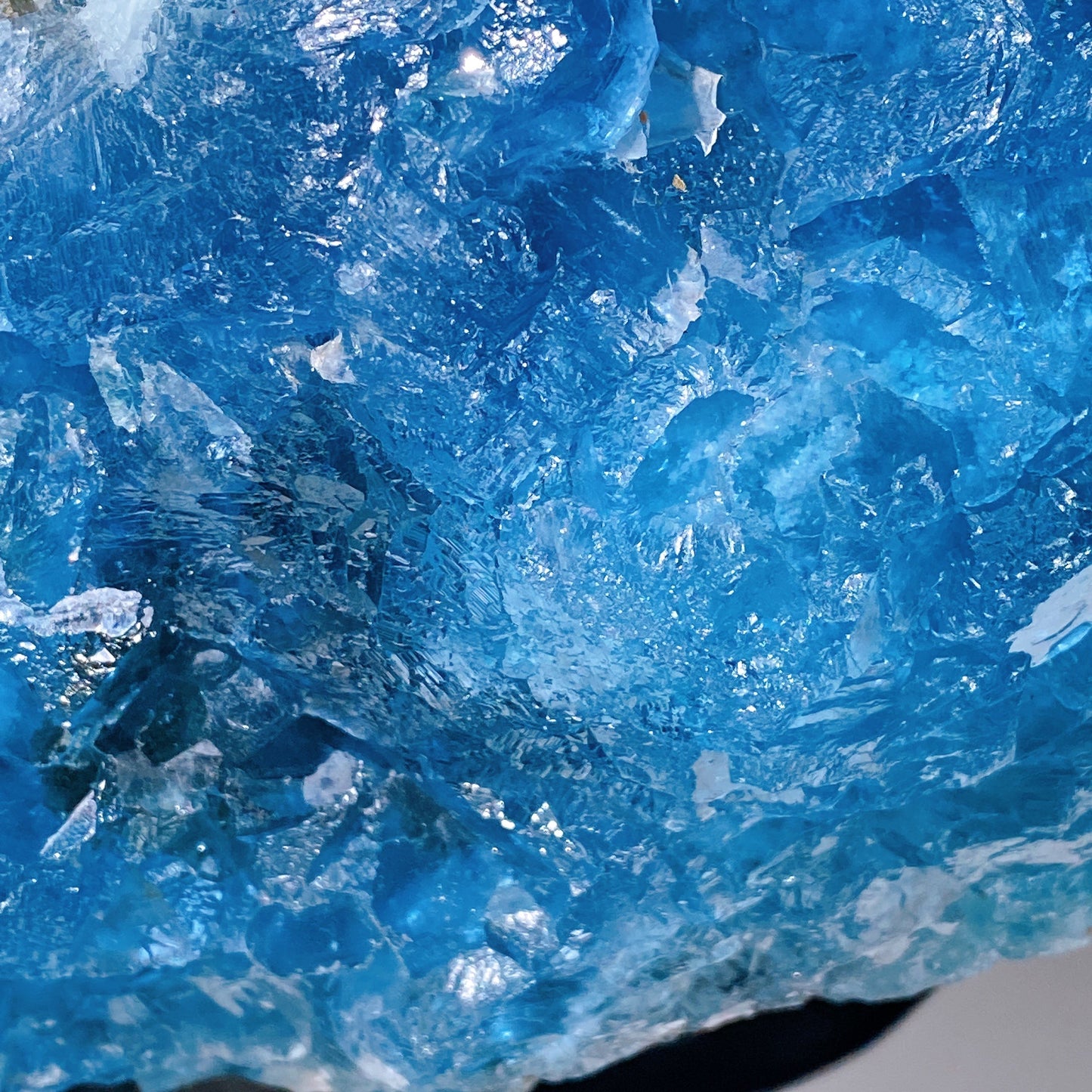 Large Unique Blue Fluorite Specimen Crystal Healing Bulk Wholesale