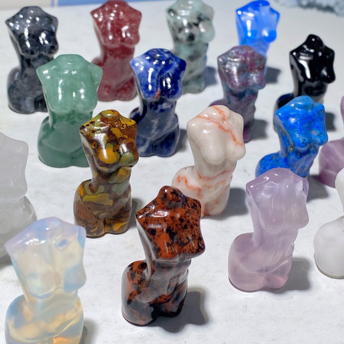 1.4" Mixed Crystal Model Carvings Bulk Wholesale