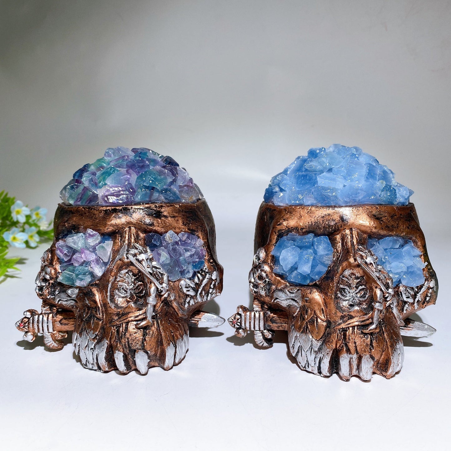 Fluorite Celestite Raw Chips Resin Skull Lamp with USB Crystal Healing Bulk Wholesale