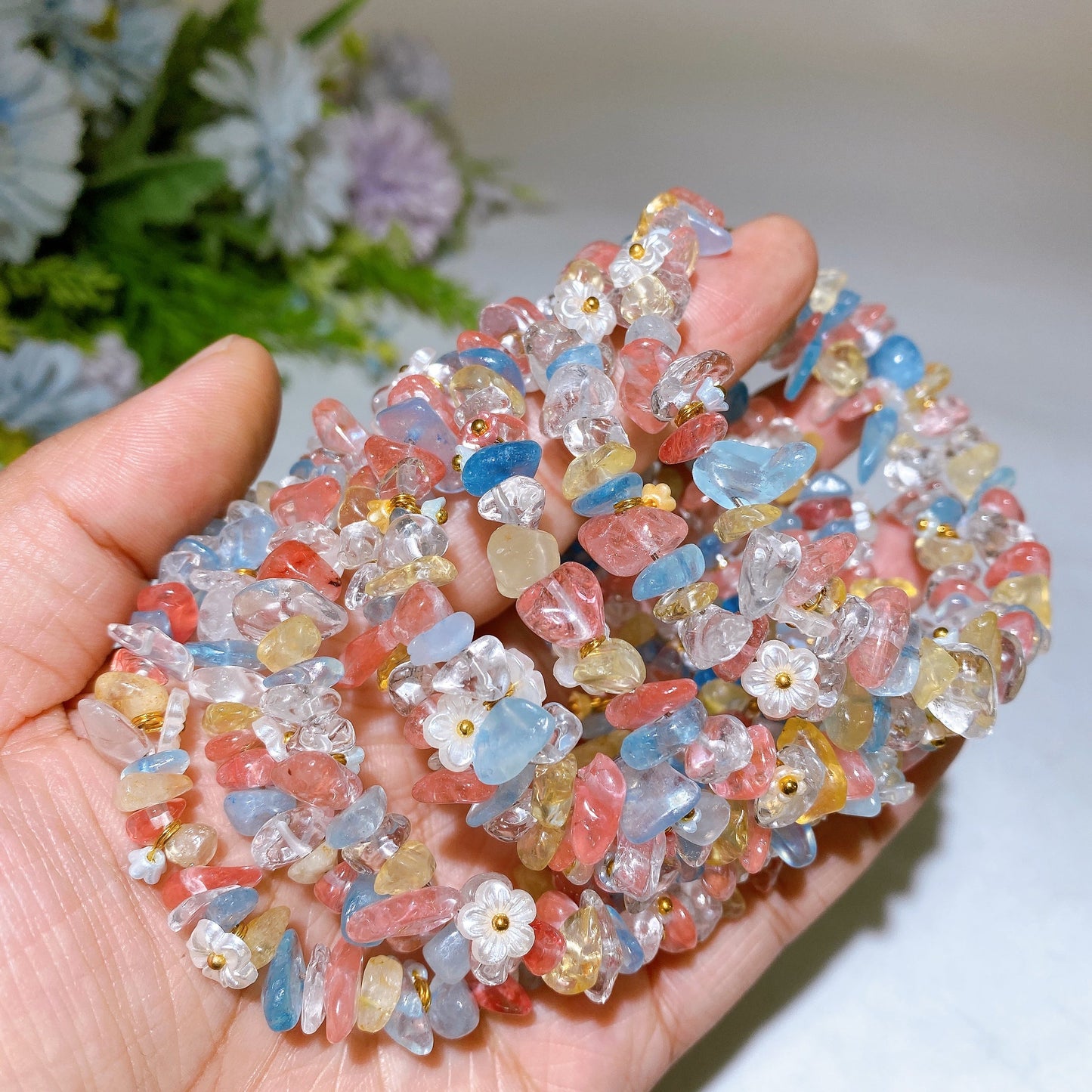Crystal Chips Bracelet with Flower Decor Crystal Healing Bulk Wholesale